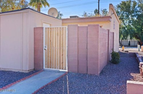 2626 Campbell Ave, Phoenix AZ  85017-3743 exterior