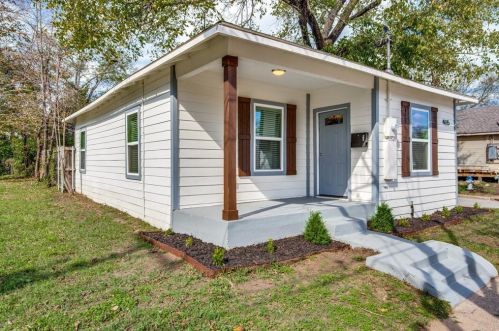 4615 Frank St, Dallas TX  75210-1242 exterior