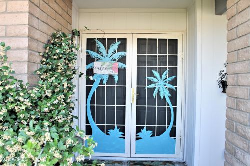 13046 37 Ave, Phoenix AZ 85053-7610 exterior