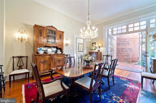 1016 Clinton St, Philadelphia PA 19107-6017 exterior