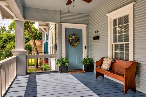 810 Elsbeth St, Dallas, TX 75208-4224