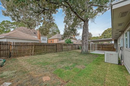 6022 Thom Rd, Humble TX 77346-2764 exterior