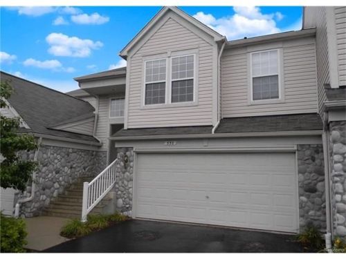 550 Dockside Cir, Holly MI  48442-2025 exterior