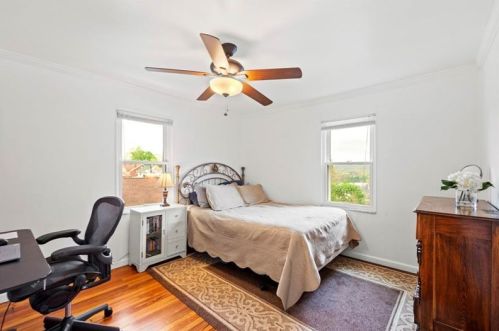 2008 Lacrosse St, Pittsburgh PA 15218-1826 exterior