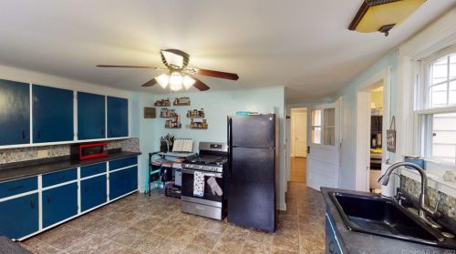 595 Litchfield Rd, Torrington CT 06791-2208 exterior