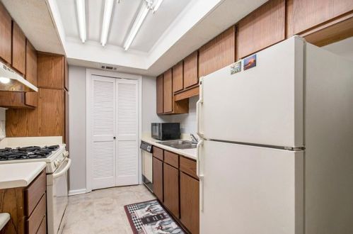 3441 Ivys Walk, Atlanta GA  30340-4042 exterior