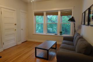 3805 Ravenswood Ave, Chicago IL  60613-2735 exterior