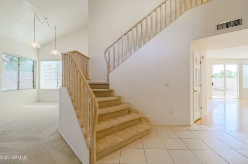 1715 Cathedral Rock Dr, Phoenix AZ  85045-1822 exterior