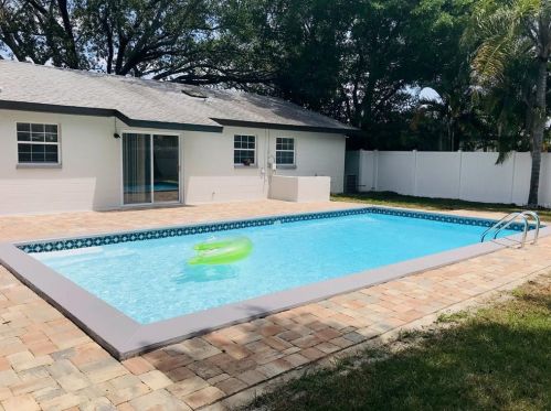 6430 Larmon St, Tampa FL  33634-5018 exterior