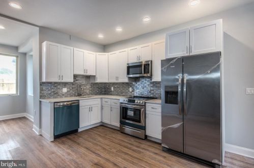 2037 Lawrence St, Philadelphia PA 19120-1828 exterior