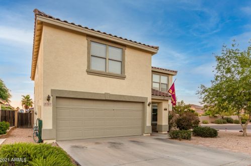2767 Cherry Hills Dr, Chandler AZ  85249-4909 exterior