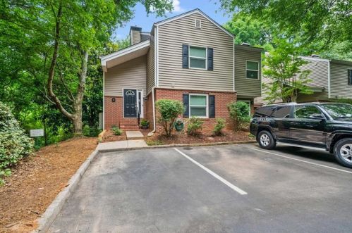 11 Dunwoody Springs Dr, Atlanta, GA 30328-4552