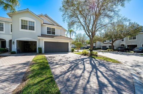 15894 Marcello Cir, Naples FL 34110-2832 exterior