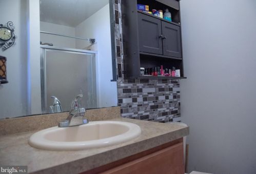 8 Bayleaf Dr, Lumberton Township NJ 08048-4228 exterior