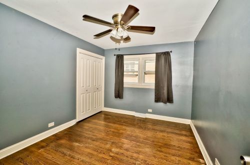 5819 55 St, Chicago IL 60632-4722 exterior