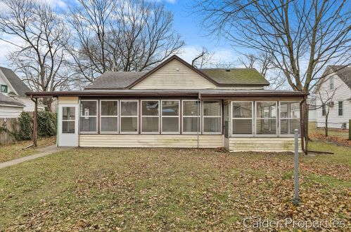 1472 Montgomery Ave, Meskegon MI 49441-1763 exterior