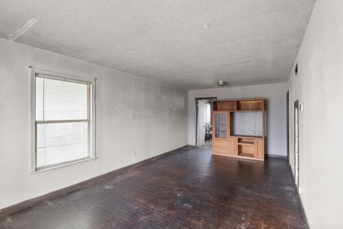 3111 51 St, Dallas TX 75216-7344 exterior