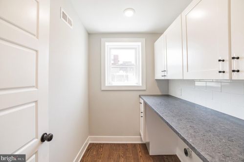 4207 Houghton St, Philadelphia PA  19128-1722 exterior