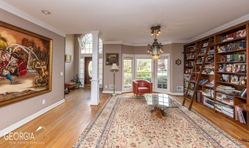 3117 Kings Arms Ct, Atlanta, GA 30345-2152