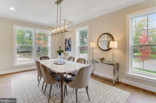 920 Darton Dr, Alexandria VA 22308-2021 exterior