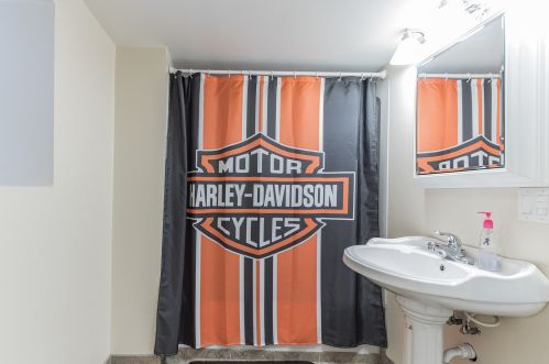 2819 Kilbourn Ave, Chicago IL 60623-4213 exterior