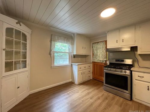 229 Alexander Rd, New Britain CT 06053-1047 exterior