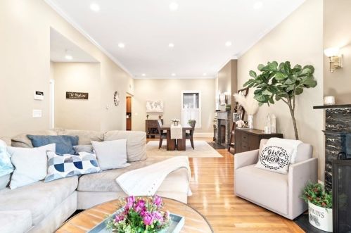 27 Mount Vernon St, Boston, MA