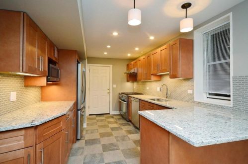 1318 Thorndale Ave, Chicago IL 60631-2287 exterior