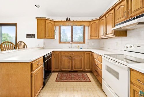 402 Anoka St, Duluth MN 55802 exterior