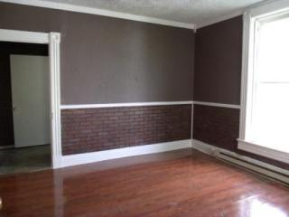 1607 Nichols St, Springfield MO  65802-1631 exterior