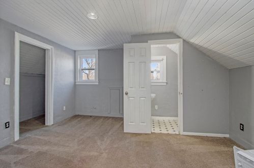 708 Elizabeth St, Kalamazoo MI  49007-2479 exterior