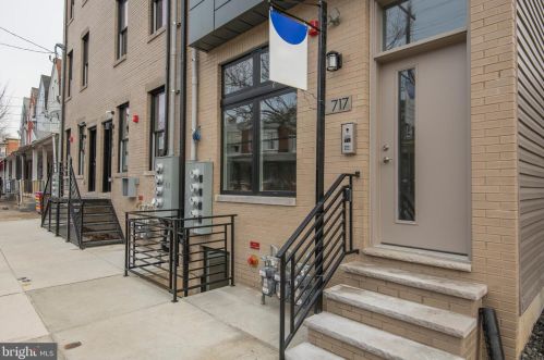 717 51st St, Philadelphia PA  19143-1632 exterior