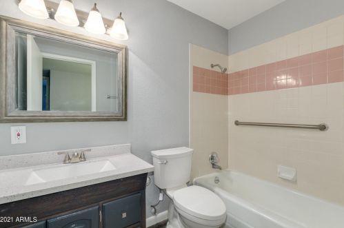 1123 El Camino Dr, Phoenix AZ 85051-4628 exterior