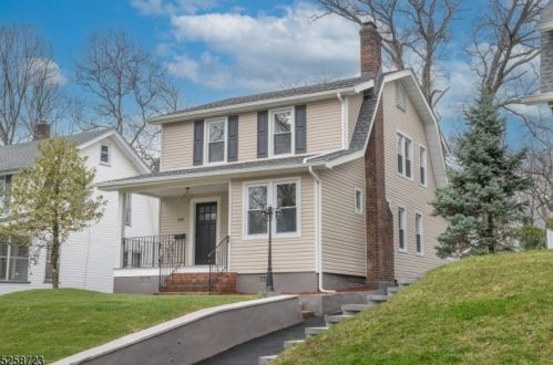 120 Mountainview Ave, Nutley NJ  07110-2233 exterior