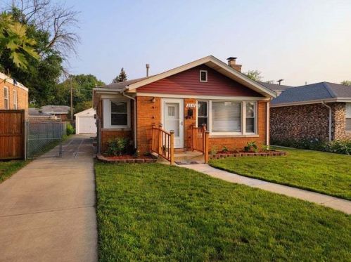 2817 97th St, Chicago IL  60617-5054 exterior