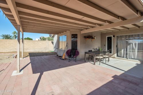 8002 26th St, Phoenix AZ  85042-7056 exterior