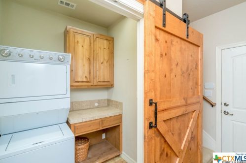 578 Winding River Ln, Spring Branch TX 78070-6382 exterior