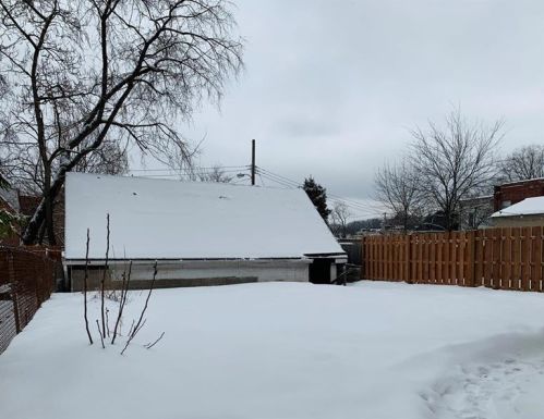 857 Hutchinson Ave, Pittsburgh PA 15218-1433 exterior