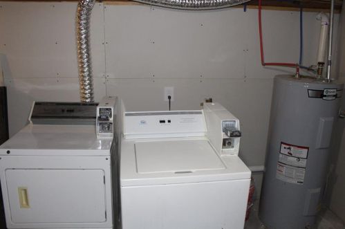 556 Elm St, Woonsocket RI 02895-3508 exterior