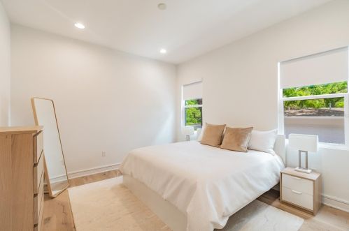 503 Davis Blvd, Tampa FL 33606-4012 exterior