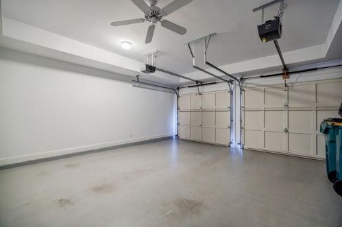 210 Meeting Ln, Atlanta GA 30342-1991 exterior