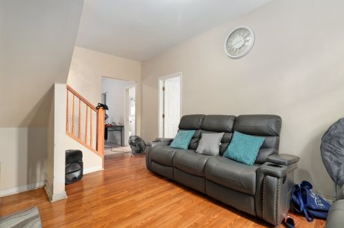 1302 Komensky Ave, Chicago IL 60623-1232 exterior