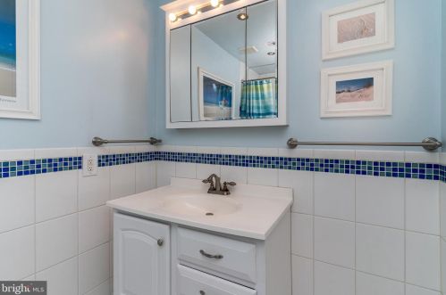 12712 Prospect Knl Dr, Bowie MD 20720-4607 exterior