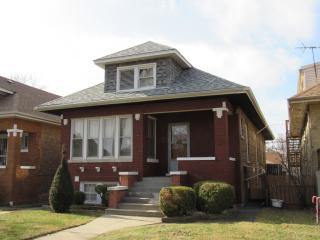 2652 Newcastle Ave, Chicago IL  60707-1735 exterior