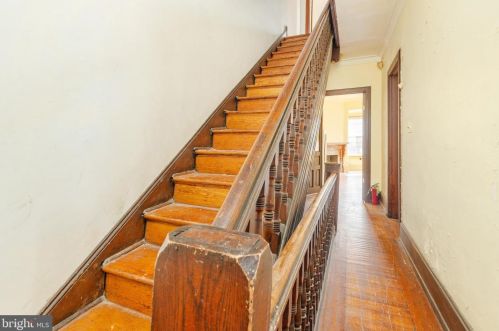 4510 Chester Ave, Philadelphia PA 19143-3706 exterior