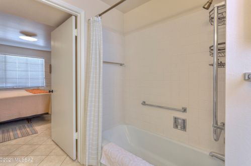 373 Paseo Pena, Green Valley AZ 85614-7044 exterior