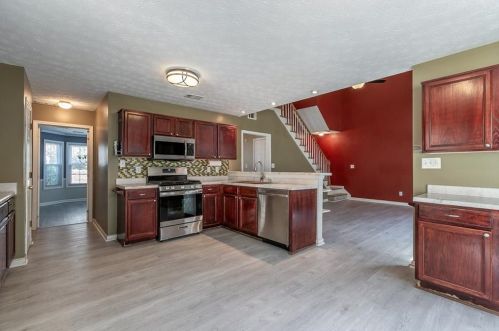 3070 Dogwood Crk Pkwy, Duluth GA 30096-7412 exterior