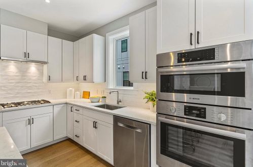 235 Montgomery, Alexandria VA 22314-1513 exterior