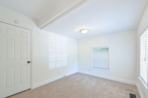 1971 Main St, Atlanta GA 30318-1851 exterior