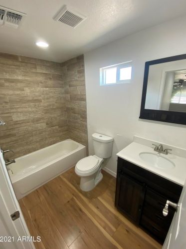 13827 11th St, Phoenix AZ  85022-4316 exterior